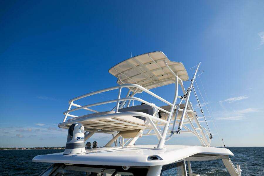 SMOKE SHOW 42ft Boston Whaler Yacht For Sale