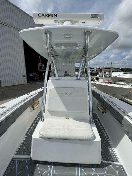 33ft SeaHunter Yacht For Sale