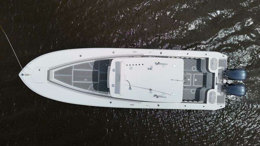 33ft SeaHunter Yacht For Sale