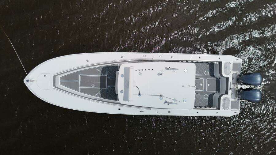33ft SeaHunter Yacht For Sale