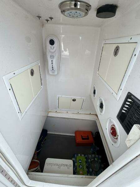 33ft SeaHunter Yacht For Sale
