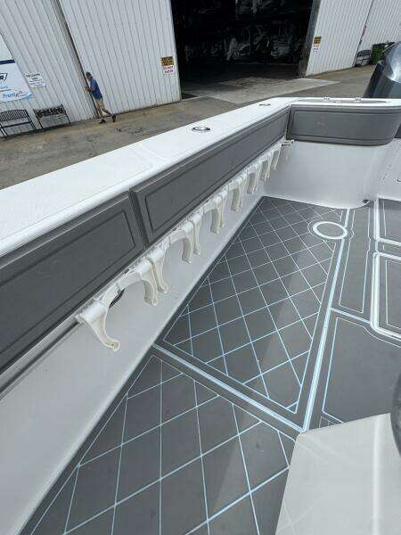 33ft SeaHunter Yacht For Sale