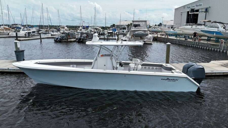 33ft SeaHunter Yacht For Sale