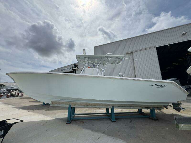 33ft SeaHunter Yacht For Sale