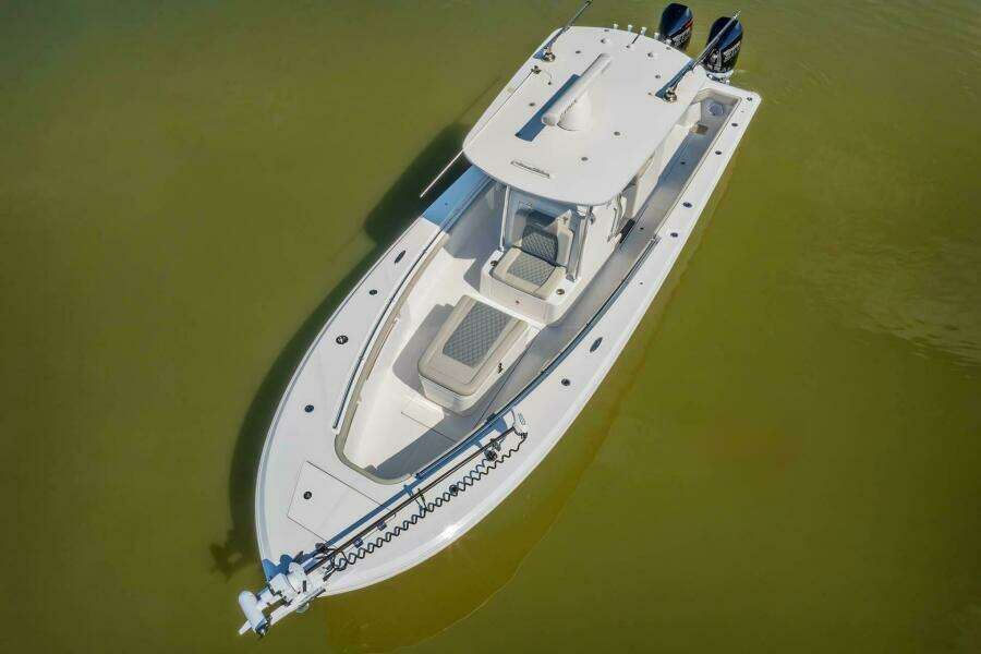 33ft Front Runner Yacht For Sale