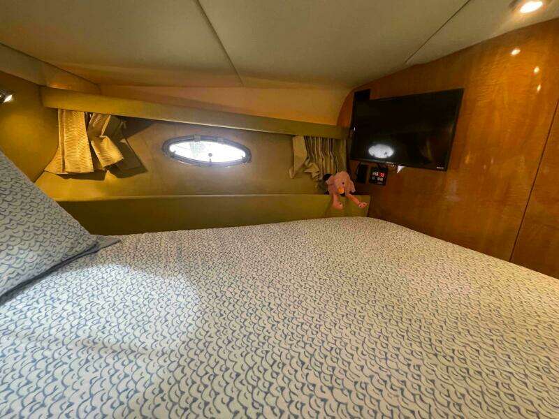 LOST BOUYS 38ft Regal Yacht For Sale