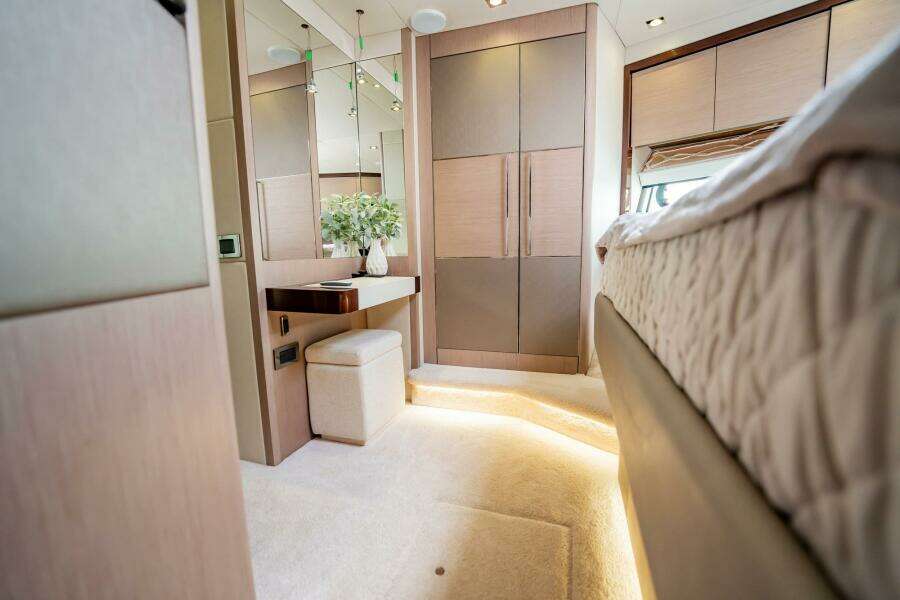 DO IT ANYWAY 76ft Sunseeker Yacht For Sale