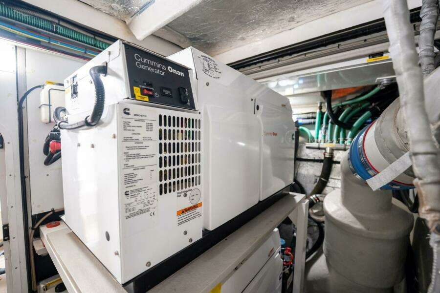 DO IT ANYWAY 76ft Sunseeker Yacht For Sale