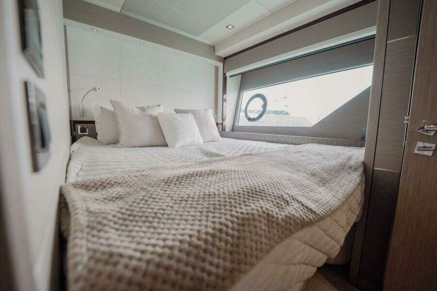 DO IT ANYWAY 76ft Sunseeker Yacht For Sale