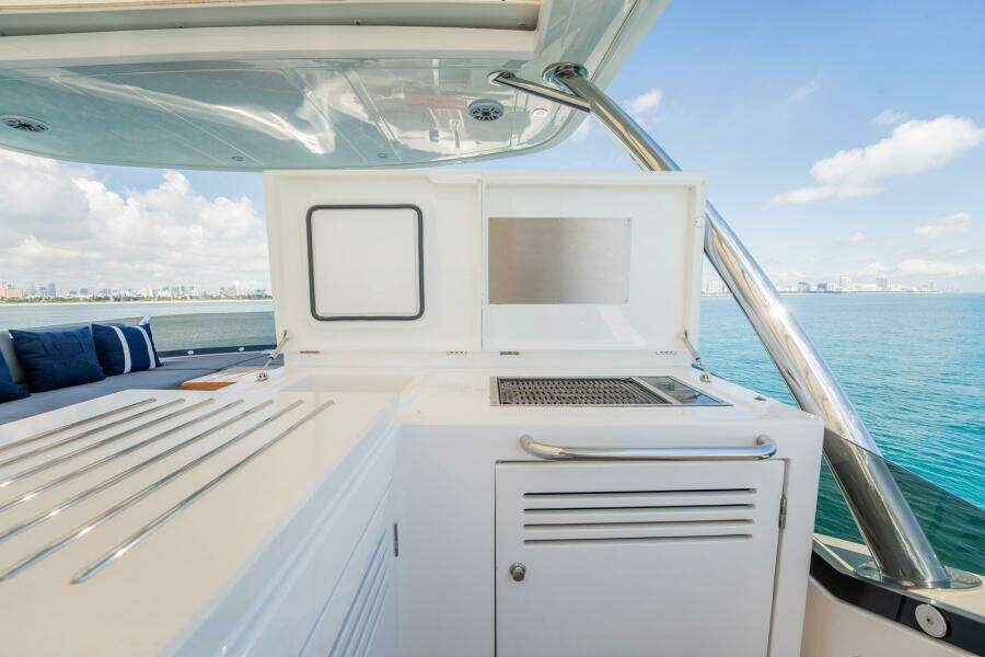 DO IT ANYWAY 76ft Sunseeker Yacht For Sale