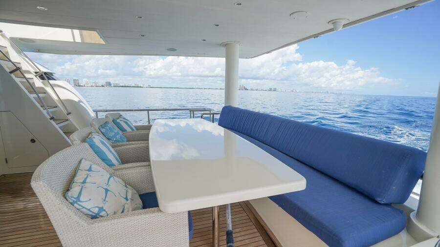 Electrified 82ft Motor Yacht Yacht For Sale