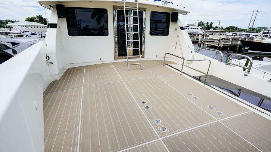 Electrified 82ft Motor Yacht Yacht For Sale