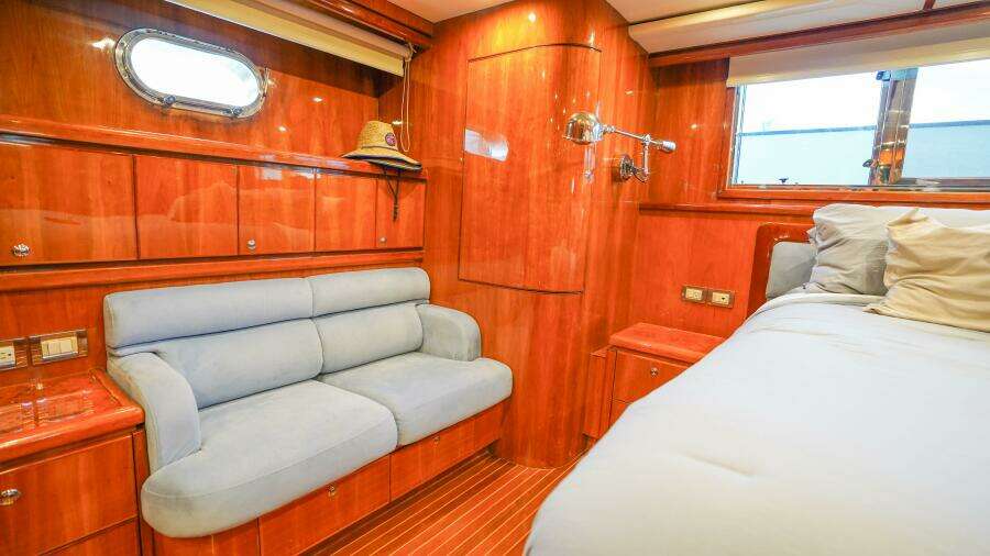 Electrified 82ft Motor Yacht Yacht For Sale
