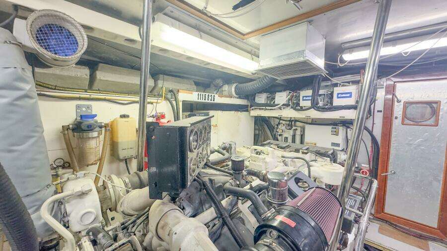 Electrified 82ft Motor Yacht Yacht For Sale