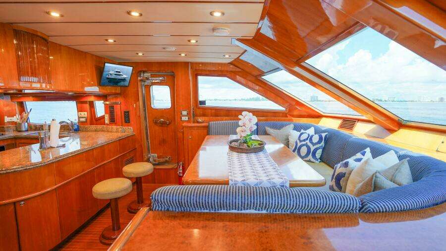 Electrified 82ft Motor Yacht Yacht For Sale