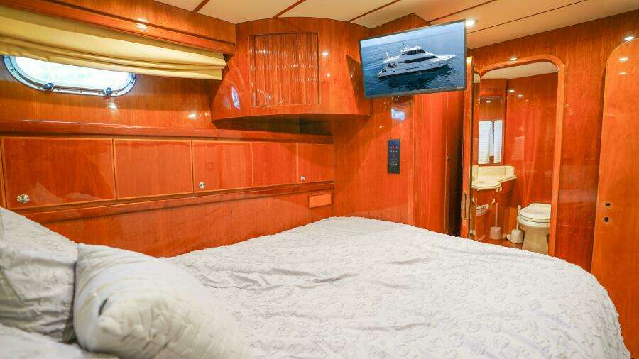 Electrified 82ft Motor Yacht Yacht For Sale