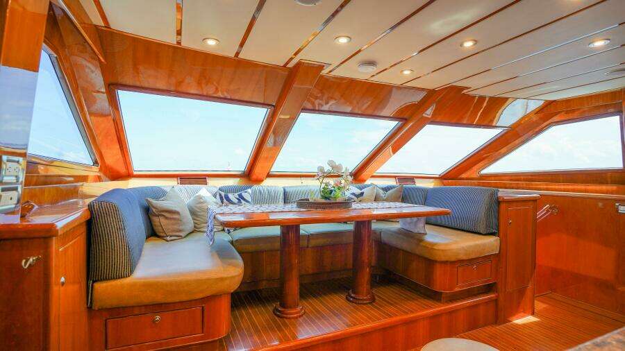 Electrified 82ft Motor Yacht Yacht For Sale