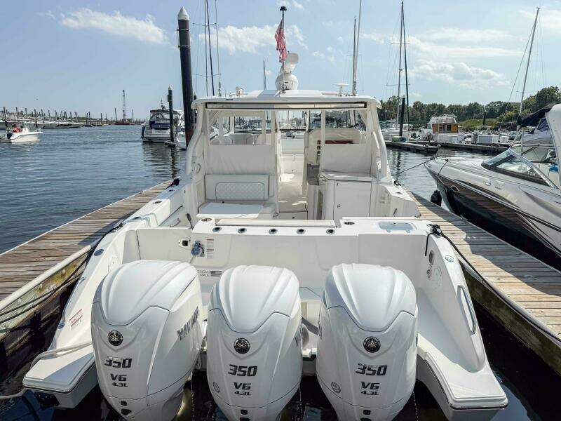 36ft Pursuit Yacht For Sale