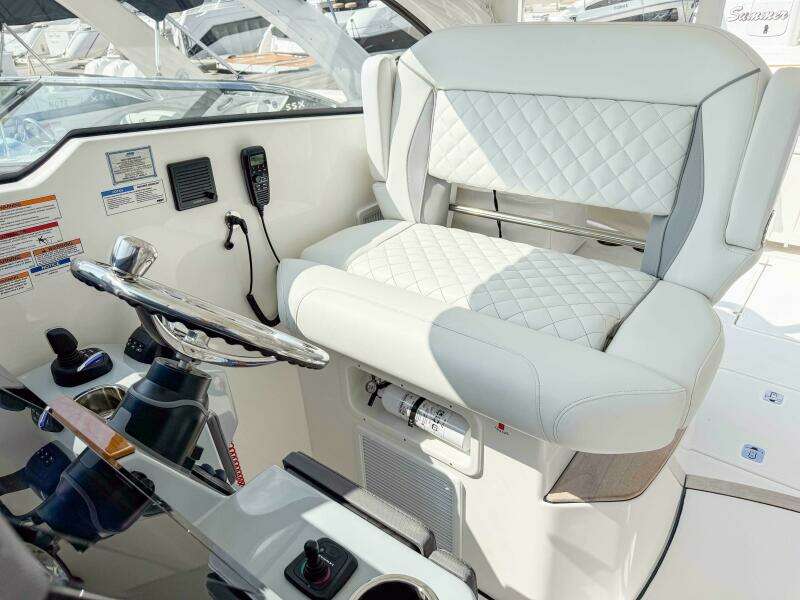 36ft Pursuit Yacht For Sale