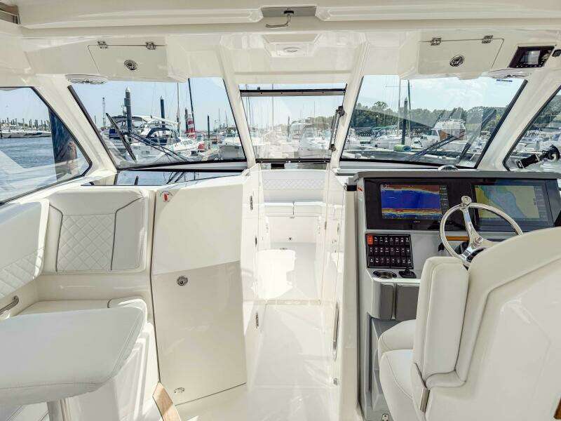 36ft Pursuit Yacht For Sale