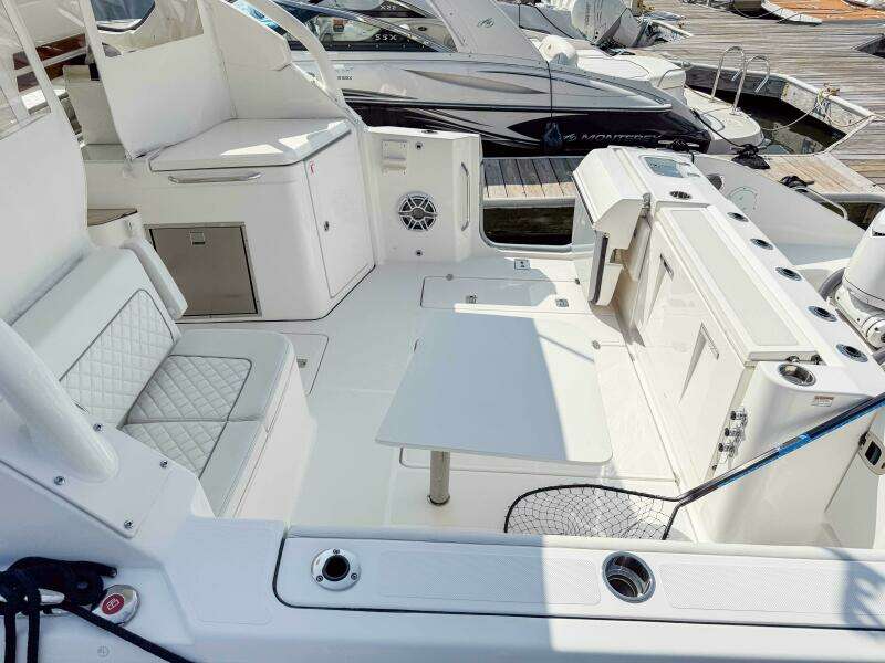 36ft Pursuit Yacht For Sale