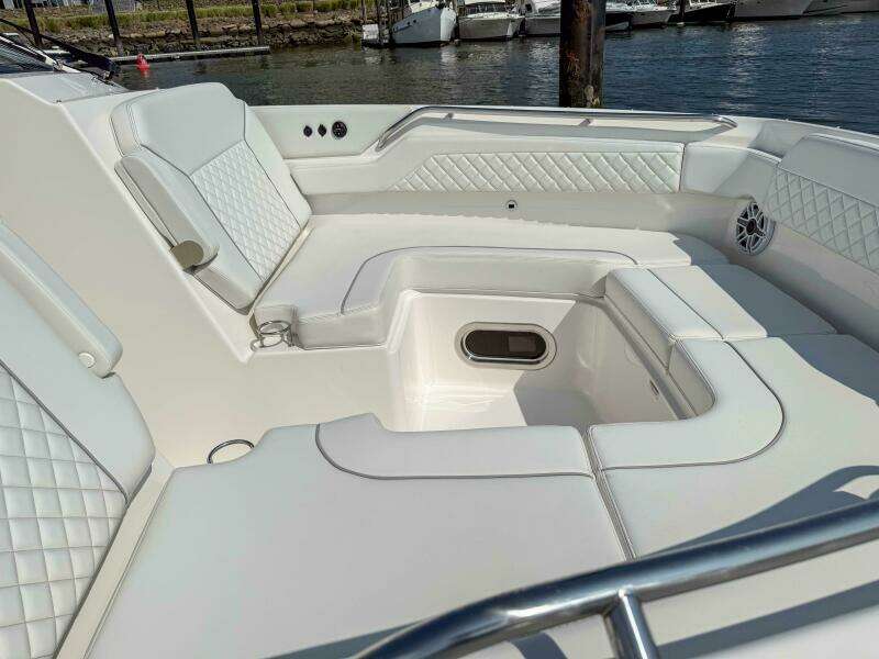 36ft Pursuit Yacht For Sale