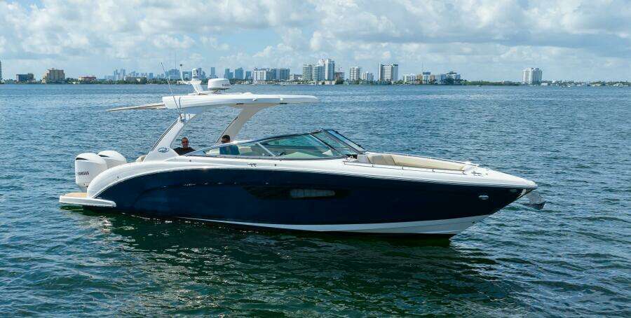 33ft Regal Yacht For Sale