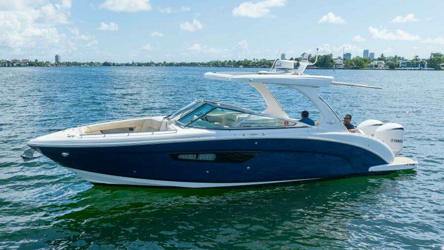 33ft Regal Yacht For Sale