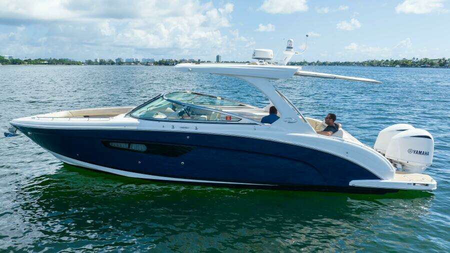 33ft Regal Yacht For Sale