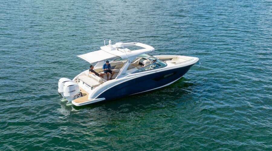 33ft Regal Yacht For Sale