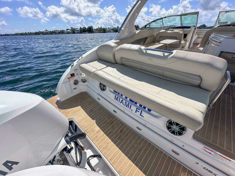 33ft Regal Yacht For Sale