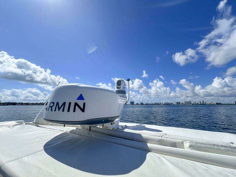 33ft Regal Yacht For Sale