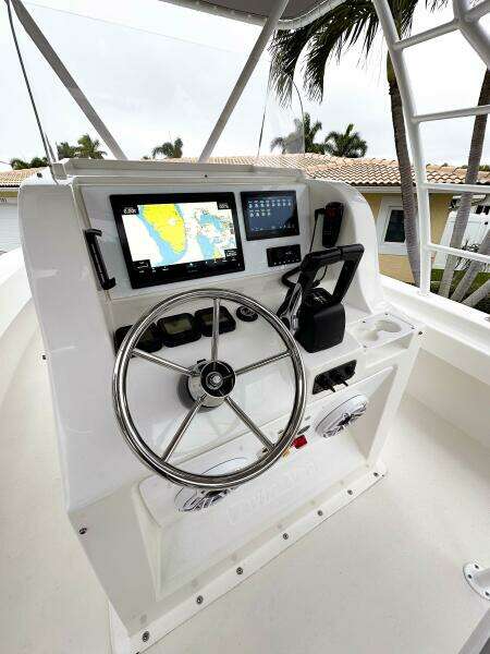 26ft Twin Vee Yacht For Sale