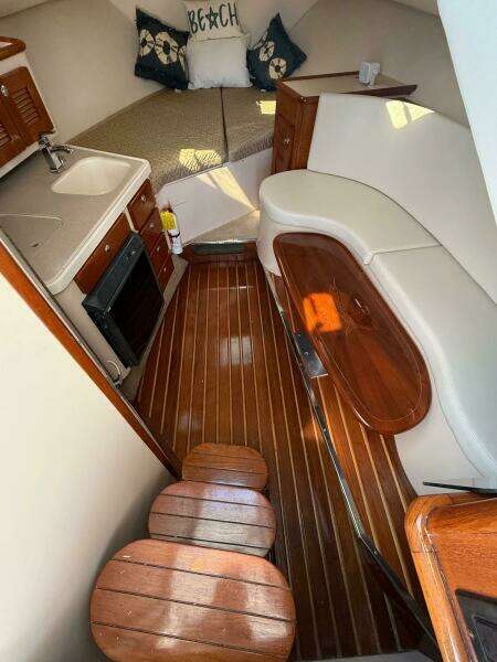 33ft Pursuit Yacht For Sale