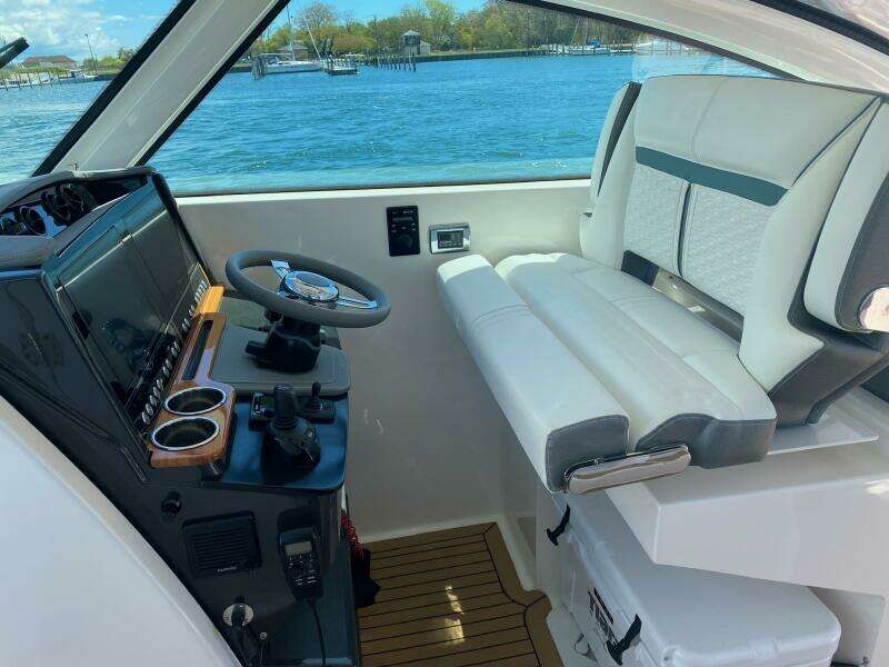 El Capitan 34ft Tiara Yachts Yacht For Sale