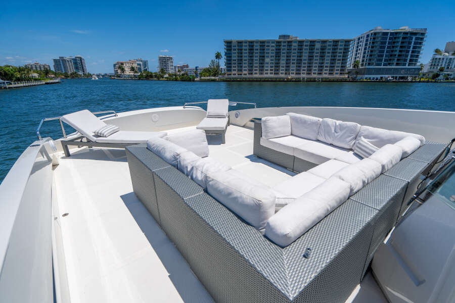 2017 Overblue 58 Powercat