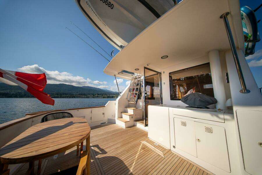 64ft Ocean Alexander Yacht For Sale