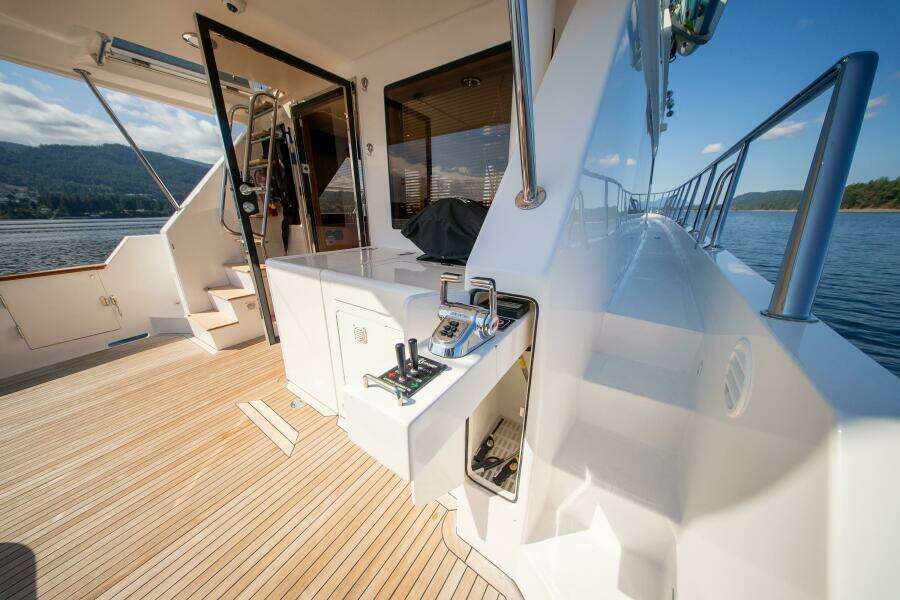64ft Ocean Alexander Yacht For Sale