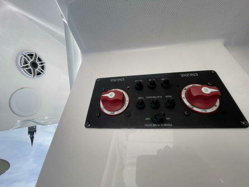 25ft Edgewater Yacht For Sale