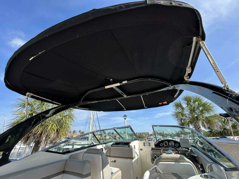 KNOT 2 BAD 28ft Sea Ray Yacht For Sale