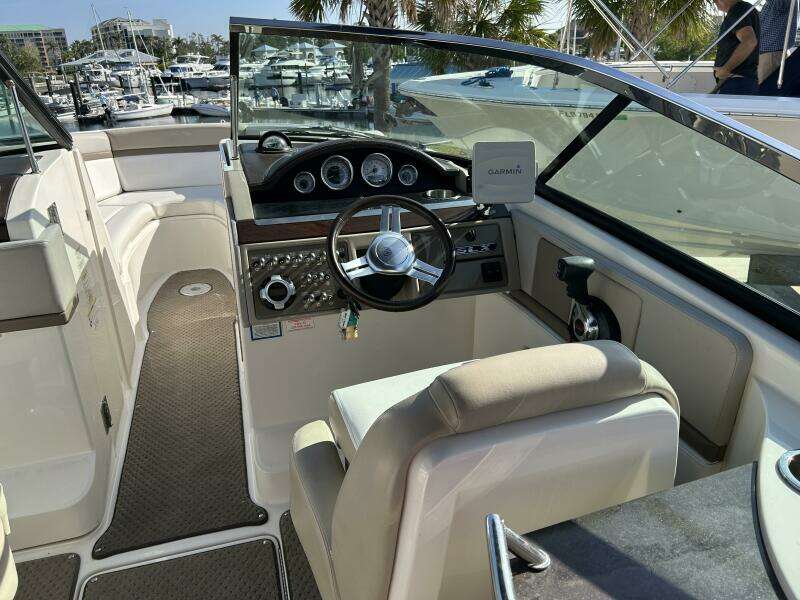 KNOT 2 BAD 28ft Sea Ray Yacht For Sale