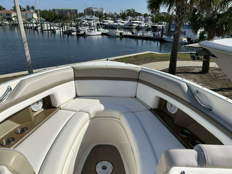 KNOT 2 BAD 28ft Sea Ray Yacht For Sale