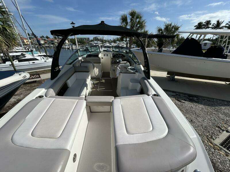 KNOT 2 BAD 28ft Sea Ray Yacht For Sale