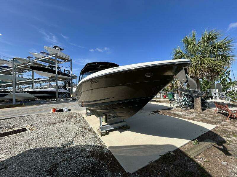 KNOT 2 BAD 28ft Sea Ray Yacht For Sale