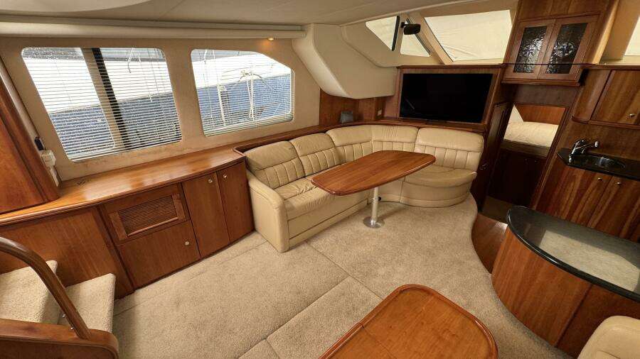 Salon looking forward port