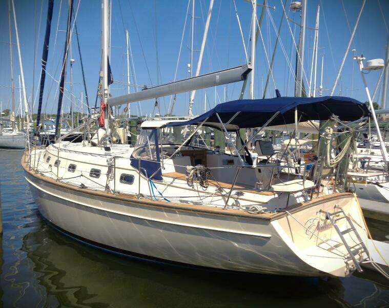 EPITHELIOS 42ft Island Packet Yacht For Sale EPITHELIOS 42ft Island Packet Yacht For Sale