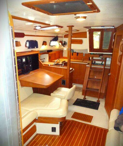 EPITHELIOS 42ft Island Packet Yacht For Sale EPITHELIOS 42ft Island Packet Yacht For Sale