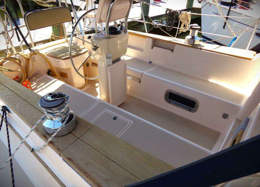 EPITHELIOS 42ft Island Packet Yacht For Sale EPITHELIOS 42ft Island Packet Yacht For Sale