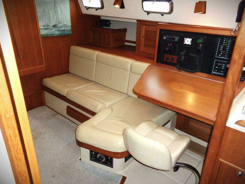 EPITHELIOS 42ft Island Packet Yacht For Sale EPITHELIOS 42ft Island Packet Yacht For Sale