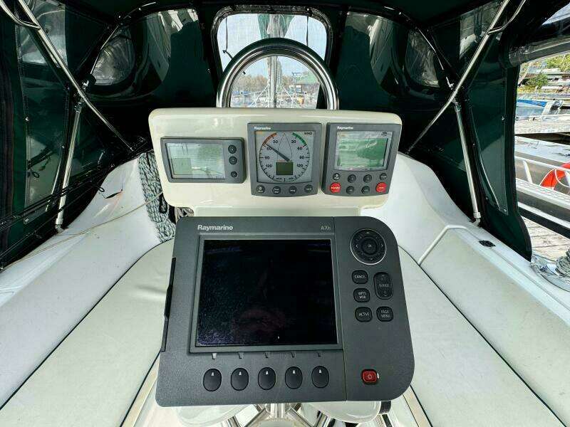 Orion 32ft Beneteau Yacht For Sale